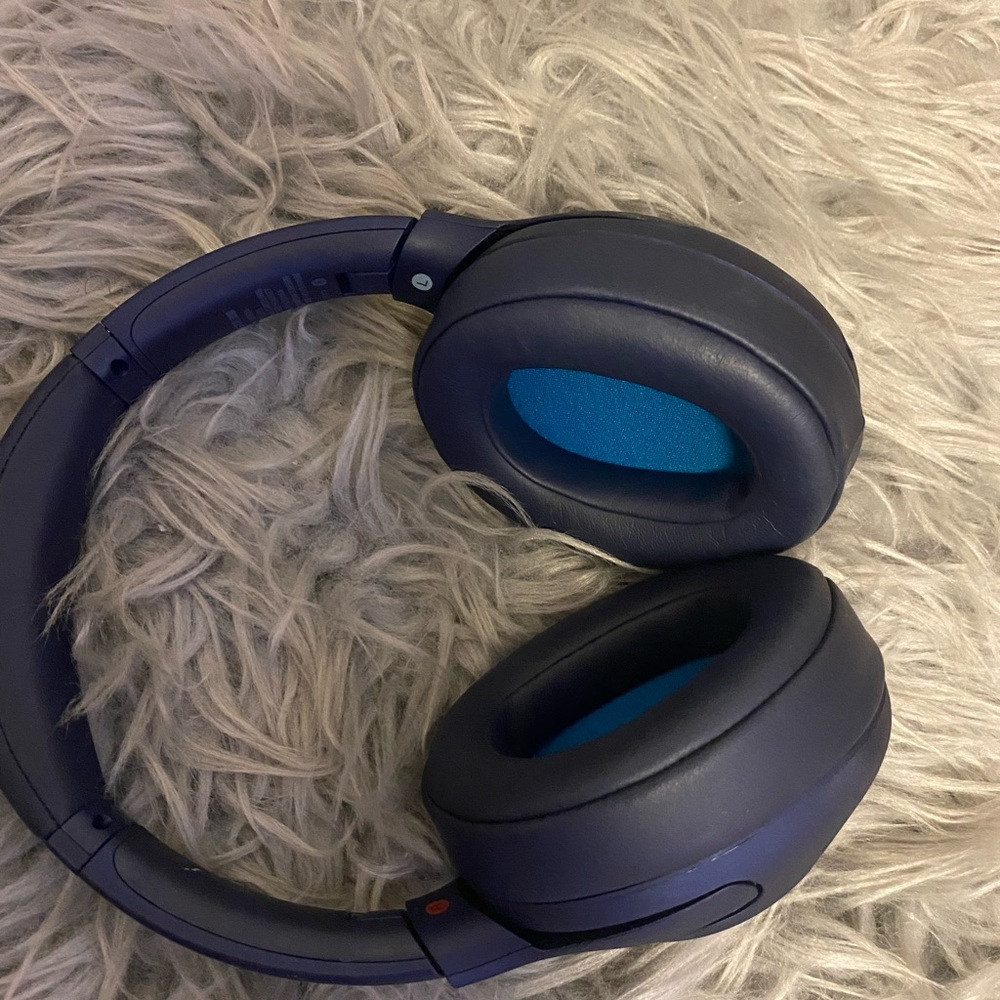 Sony WH-XB900N